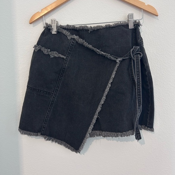 BDG Dresses & Skirts - UO BDG Urban Outfitters Frayed Wrap Mini Skirt Medium Denim Jean Skirt